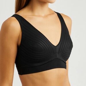 Spanx Haute Contour Soft-cup bra Black size XS